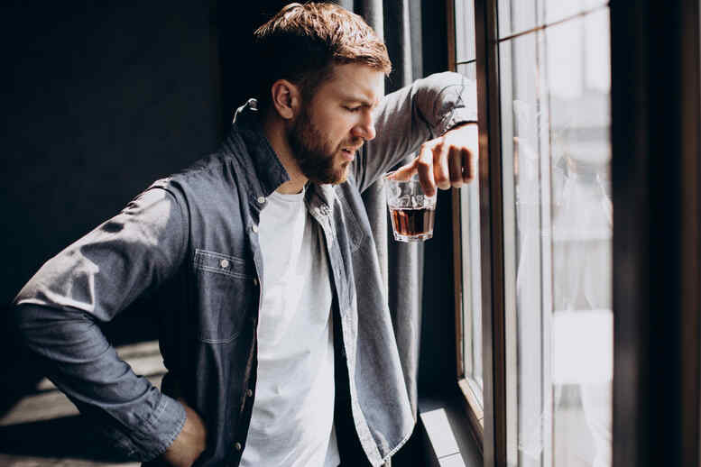 Die Auswirkungen von Alkohol auf den Testosteronspiegel und die sexuelle Gesundheit des Mannes